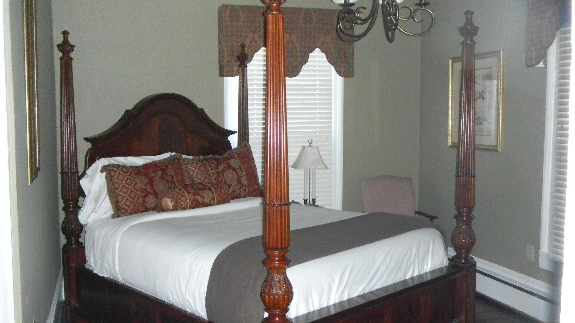 The Ashford Inn Clinton Ngoại thất bức ảnh